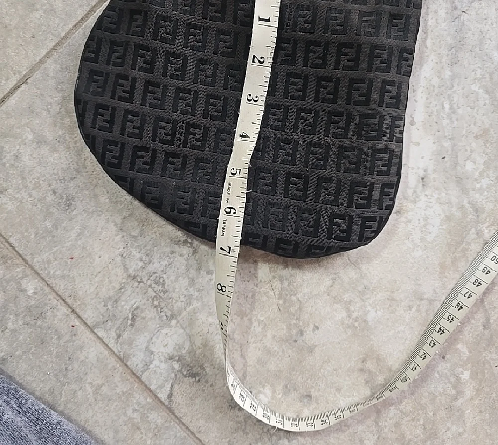 Fendi Black Monogram Shoulder Bag - Picture 9 of 10